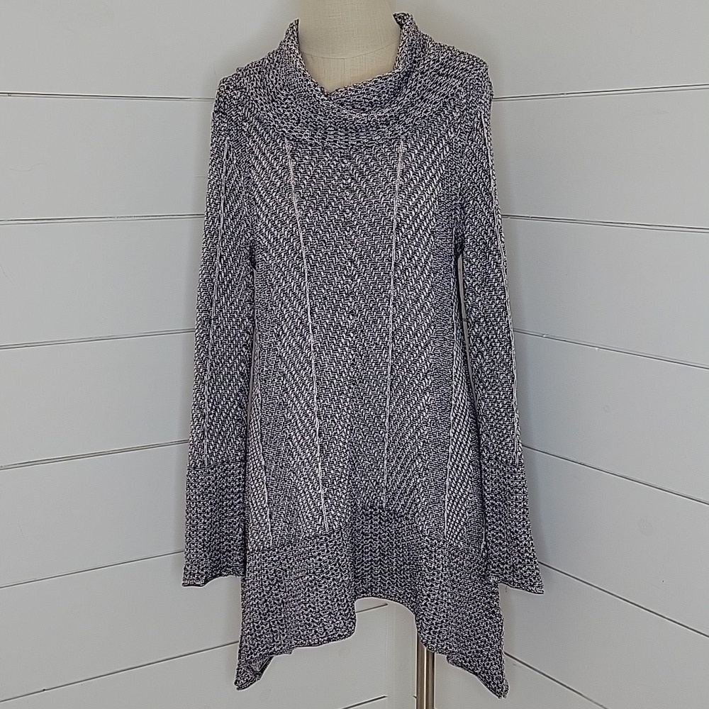 Jeanne Pierre large blue & grey assymetrical   hem cotton loose knit sweater